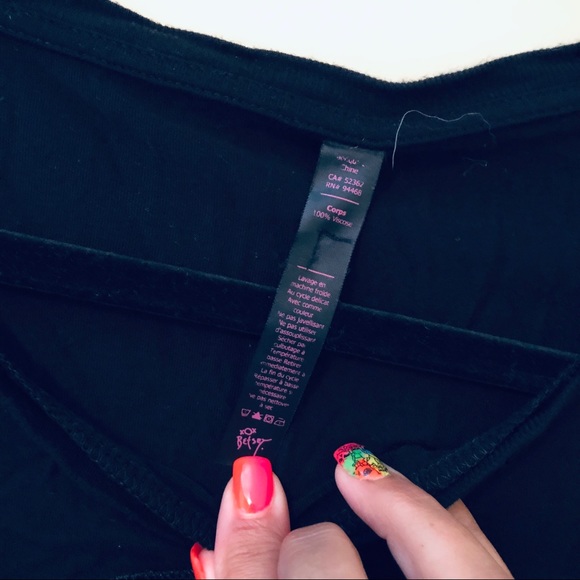 Betsy Johnson Faded Skull Black  Shirt Large - Picture 3 of 4